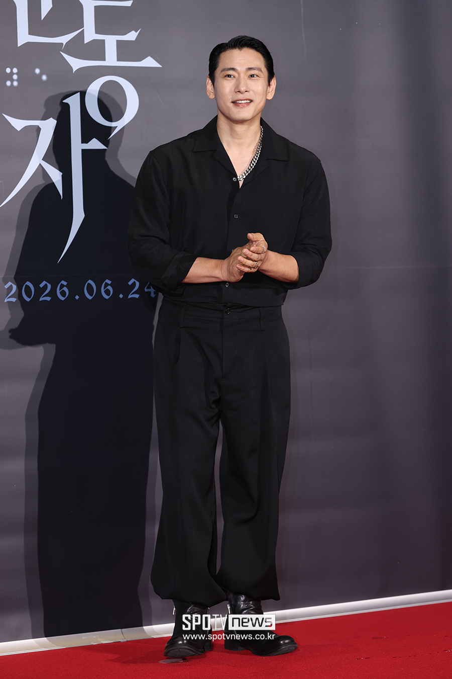 [포토S] 유태오, '올블랙 패션'