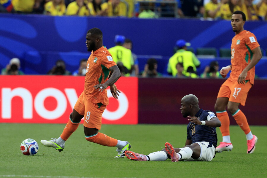 ▲ 프랑크 케시에는 에콰도르전 1-0 승리에 강력한 조율로 기여했다. ⓒ연합뉴스/EPA