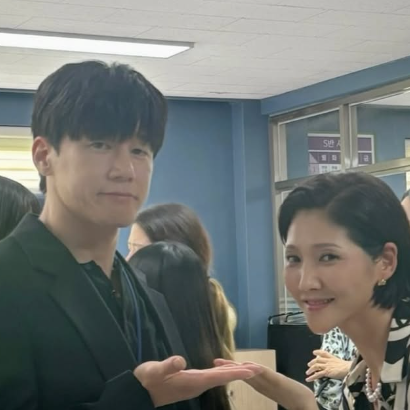 '돼지엄마' 장은아, 알고보니 김무열과 깊은 인연 "데뷔 때 상대역, 기적같고 감사"