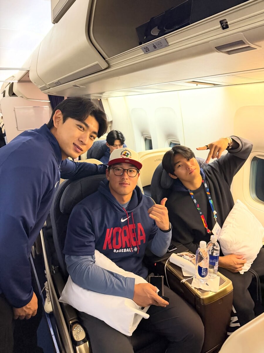 ▲ 왼쪽부터  2026 월드베이스볼클래식 한국 야구 대표팀 이정후, 안현민, 김도영 ⓒKBO 공식 SNS