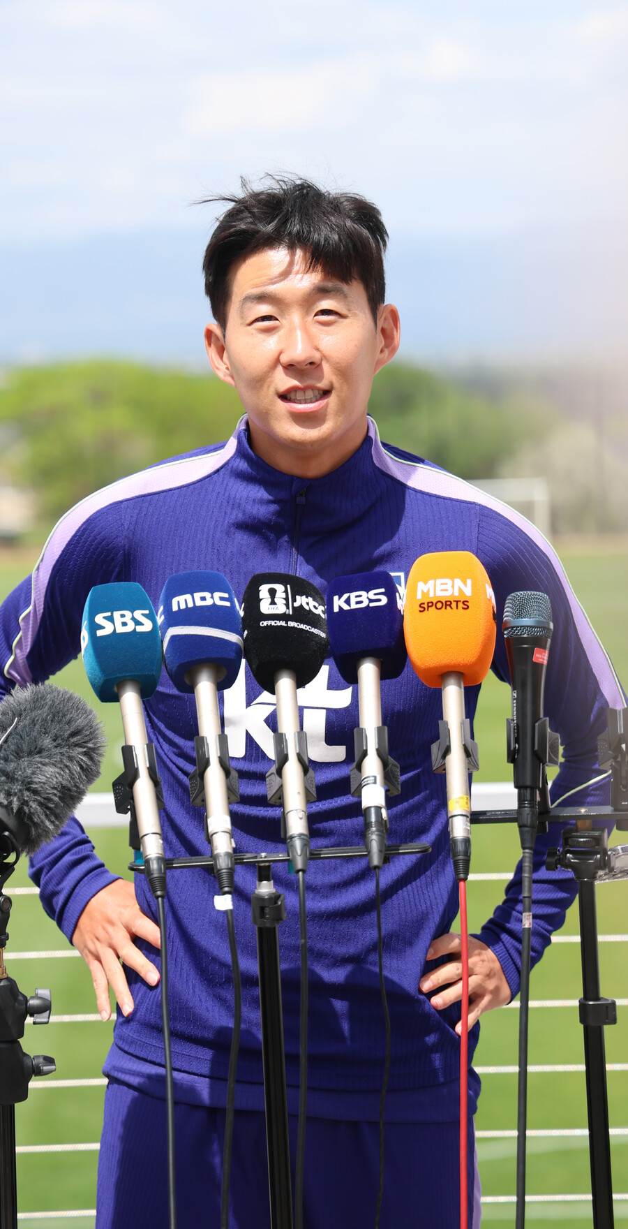 ▲  미소 짓는 손흥민 ⓒ연합뉴스