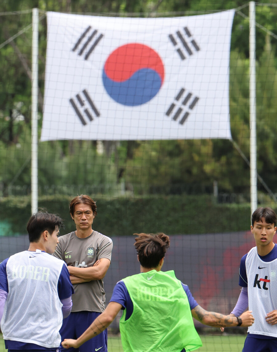 [SPO 현장] 대한민국 초비상→멕시코 '드론 염탐' 시도일까, ‘충격’ 홍명보호 비공개 훈련 중 ‘불법 드론 출현’…“다행히 전술 노출 없었다” 현지 경찰 조사 착수