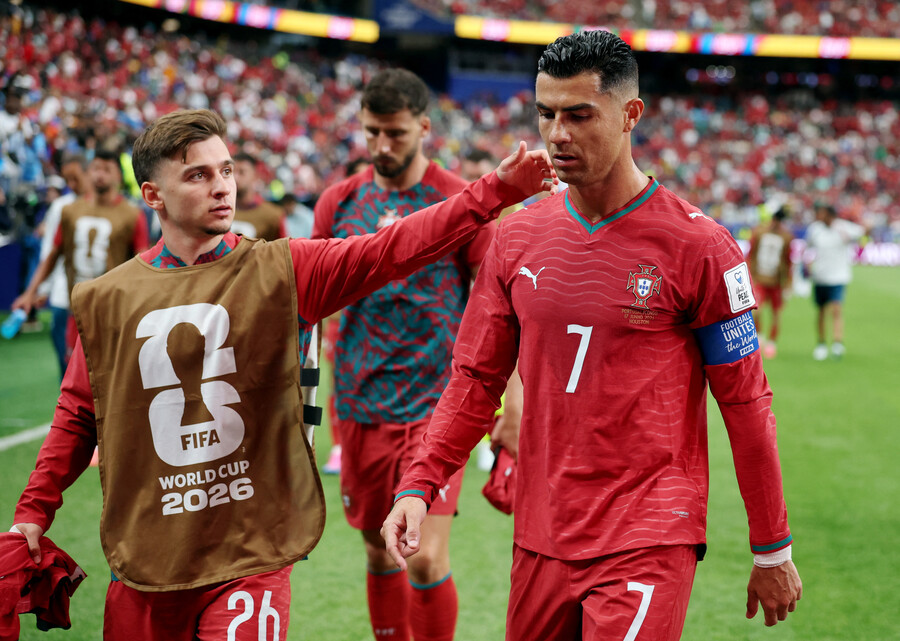 ▲ FIFA 랭킹 5위 포르투갈은 '콩고전 쇼크'를 뒤로하고 심기일전을 모색한다. 오는 24일 오전 2시 우즈베키스탄과 조별리그 K조 2차전을 치르고, 28일 오전 8시 30분에 콜롬비아와 최종 3차전에 나선다. 디오구 조타와 일군 1년 전 UEFA 네이션스리그 우승 영예를 북중미에서도 재현할 수 있을지 주목된다. ⓒ 연합뉴스 / REUTERS