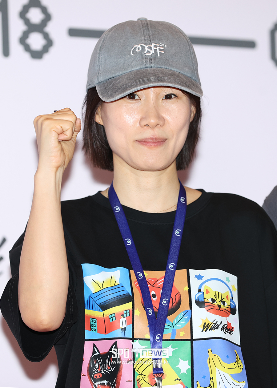 [포토S] 이옥섭 감독, '♥구교환의 오래된 연인'
