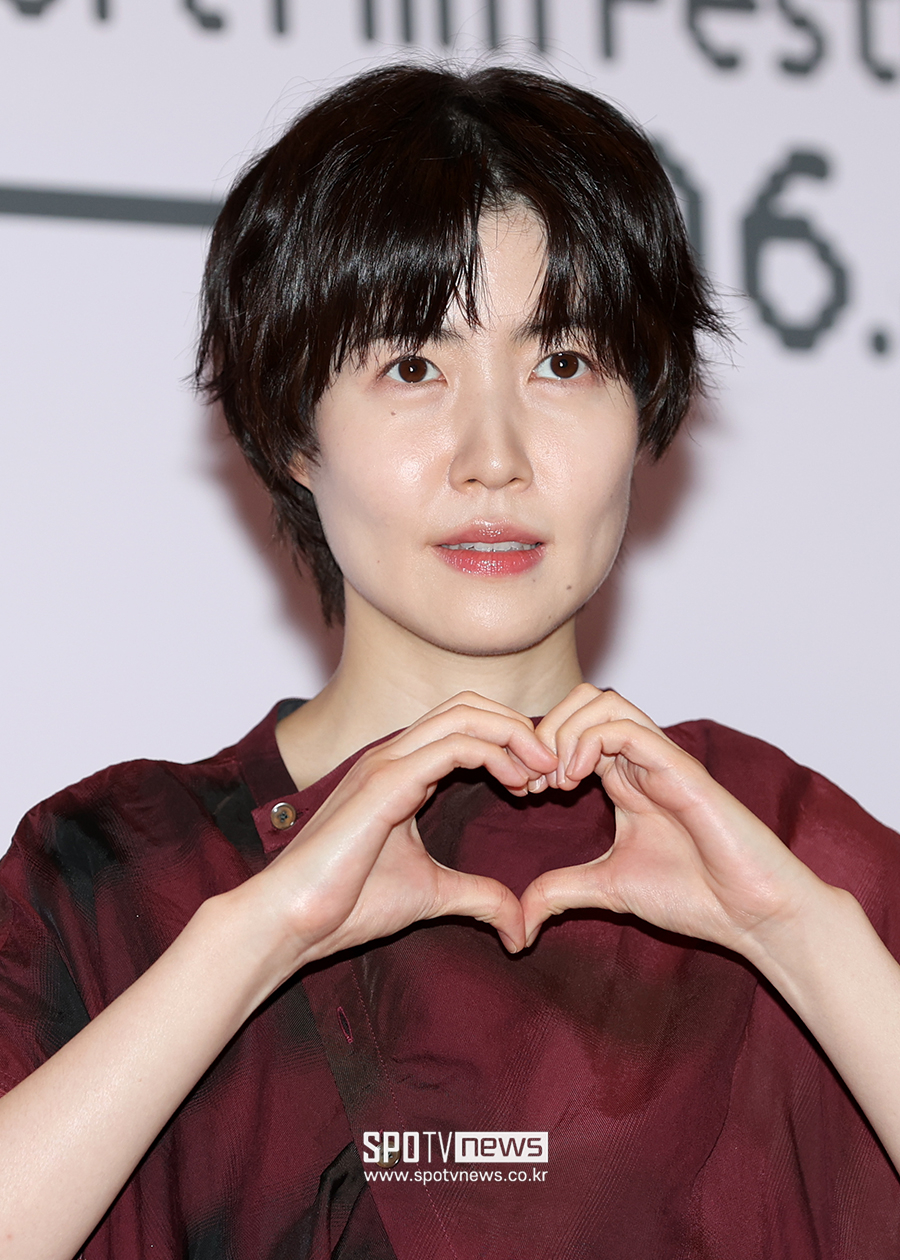 [포토S] 심은경, '하트 뿅'