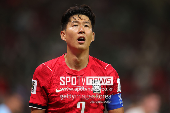 [오피셜] 손흥민 부진? 홍명보 감독은 SON 믿는다, 멕시코 상대할 선발 라인업 발표...김문환 첫 출격