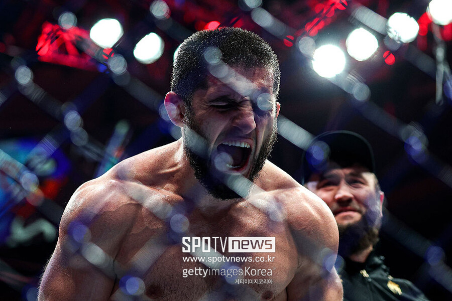 "토푸리아 대전료로 300억 요구" 마카체프 폭로…'UFC 챔피언 vs 챔피언' 슈퍼파이트 무산 이유 밝혔다