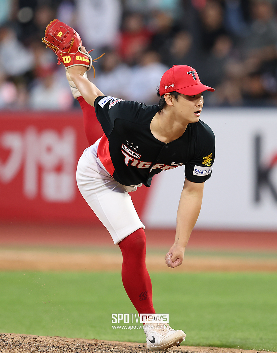 [포토S] 7회말 마운드 오른 곽도규