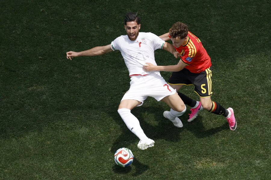 이란, 적성국 미국에서 사상 첫 '토너먼트 진출' 보인다…FIFA 9위 벨기에와 0-0 깜짝 무승부→베이란반드 '야신 모드' 발동