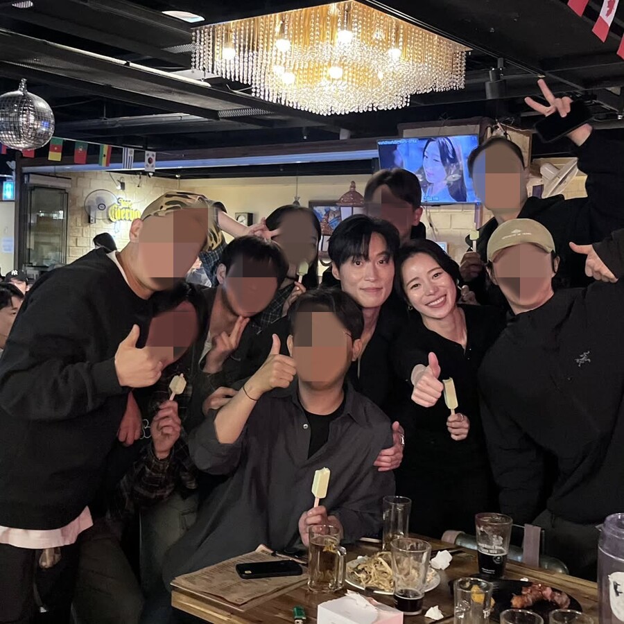'멋진 신세계' 잘될 수밖에 없었네…허남준·임지연, 무술팀과 화기애애한 회식 포착