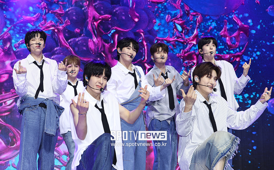 '미스틱 보이그룹' 아크, 데뷔 2년 만에 해체 "각자 새로운 길"[전문]