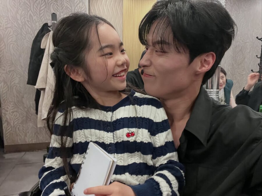 허남준, '멋진 신세계' 아역배우 母도 반한 스윗함…"촬영 기다려줘"
