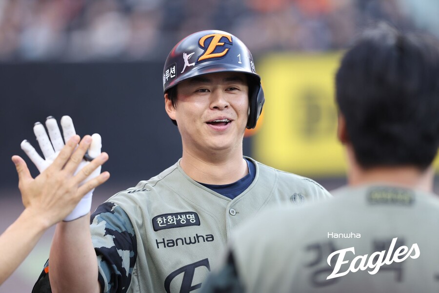 홈런 쳤는데 고의4구를? 노시환 울분 토했다…끝내기 안타 대폭발, 한화 5위 탈환 [대전 게임노트]
