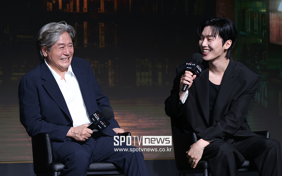 '맨 끝줄 소년' 최민식 "최현욱 눈빛에 빠져들어, 다른 배우 떠오르지 않아"