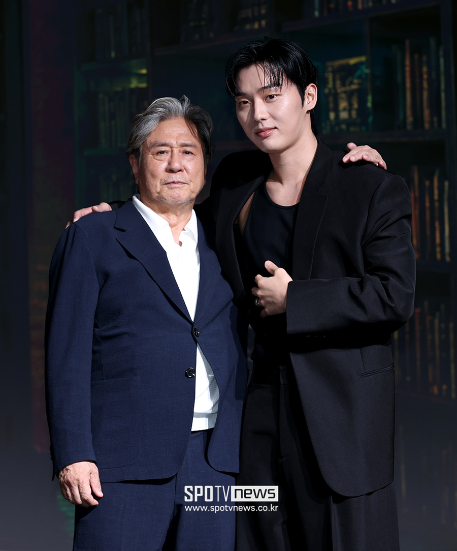 "자체가 서스펜스, 다른 배우 안 떠올라"…'맨 끝줄 소년', 최민식도 반한 최현욱 눈빛[종합]