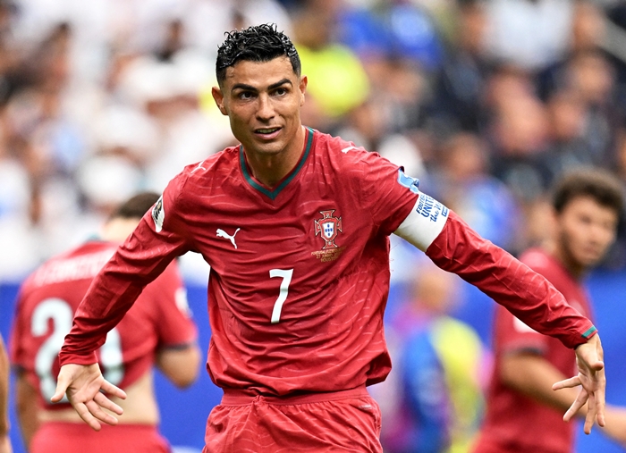 ▲ 2026 FIFA 월드컵 K조 포르투갈 대 우즈베키스탄의 경기가 미국 텍사스주 휴스턴 스타디움에서 열렸다. 승리한 포르투갈의 크리스티아누 호날두가 경기 후 기뻐하고 있다. ⓒ연합뉴스/REUTERS