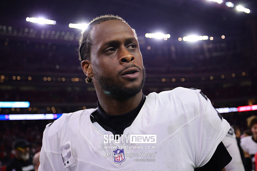 충격, 전 여자친구 폭행 혐의…"날 때리고 돈까지 가져갔다" 폭로→현역 NFL 선수 경찰 조사 중