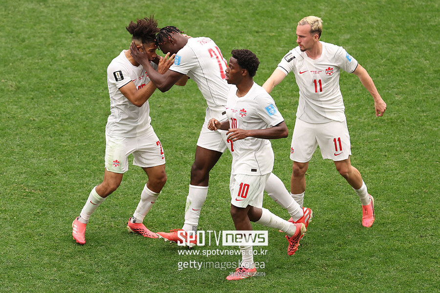 ▲ 대한민국 축구대표팀의 잠재적 32강 상대가 사실상 캐나다로 압축됐다. 남아프리카공화국으로 잡고 조 2위로 오르면 B조 2위를 만나는데 캐나다가 그 위치에 자리했다.