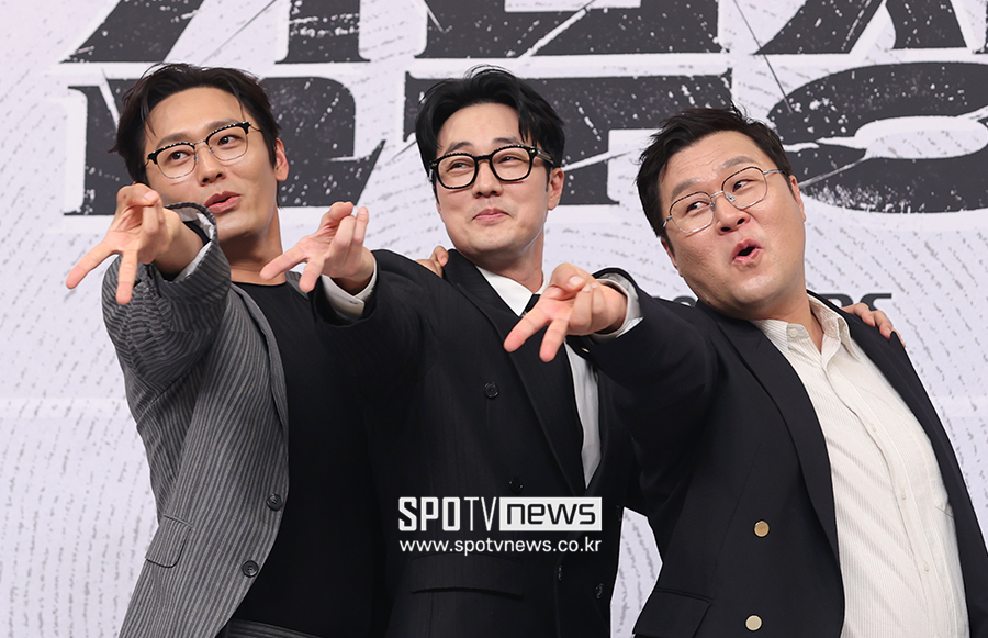 [포토S] 최대훈-소지섭-윤경호, '야호~'