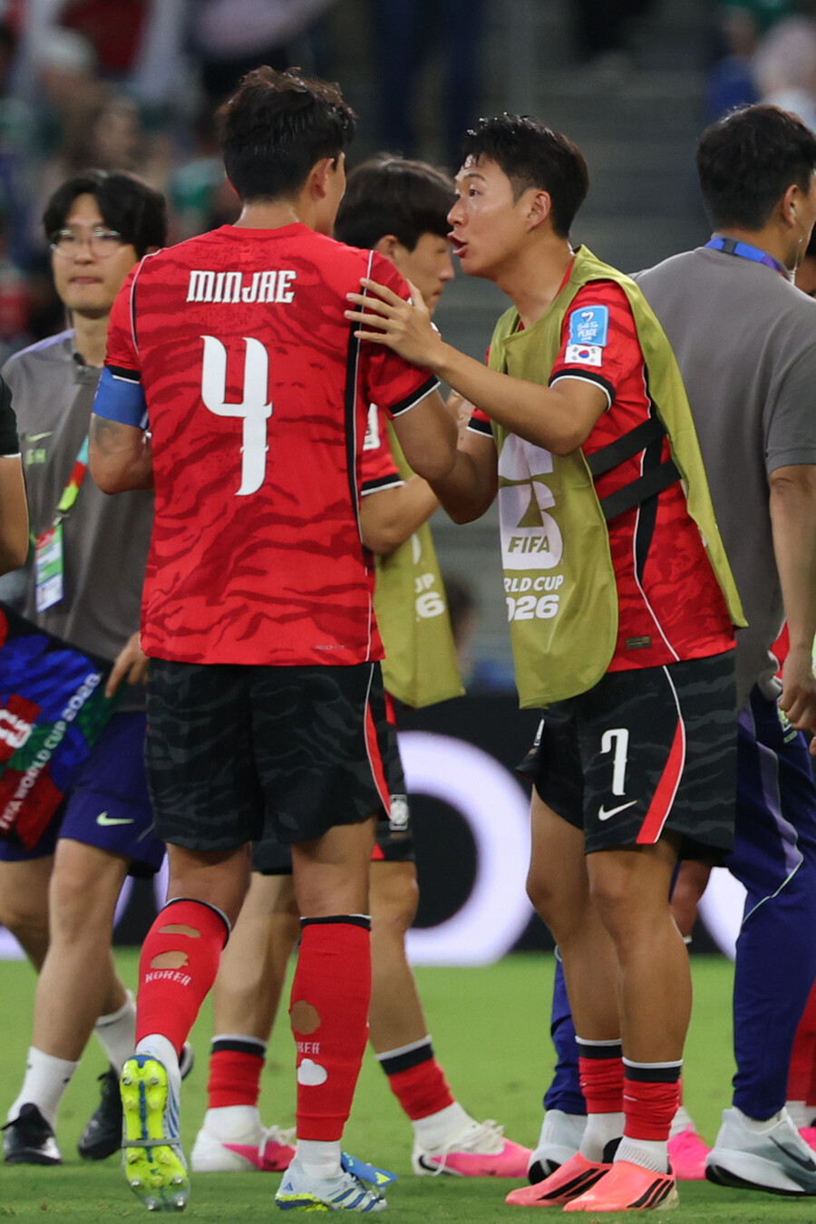 '점유율 축구' 허상에 빠진 홍명보호, 비효율의 극치…UCL-UEL 경험자들 창의성 활용 못했다