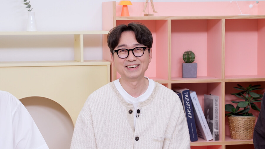 '거장' 장항준, ♥김은희 수입 넘어섰다 "이제는 내 카드 줘"('옥문아')