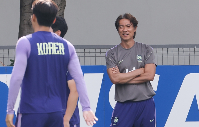 홍명보 감독 "나도 선수도 하루 쉬면서 다음 경기 준비"…대한민국 좌절 예측 "3일 기다림 헛수고" 32강 예상 대진에서 삭제