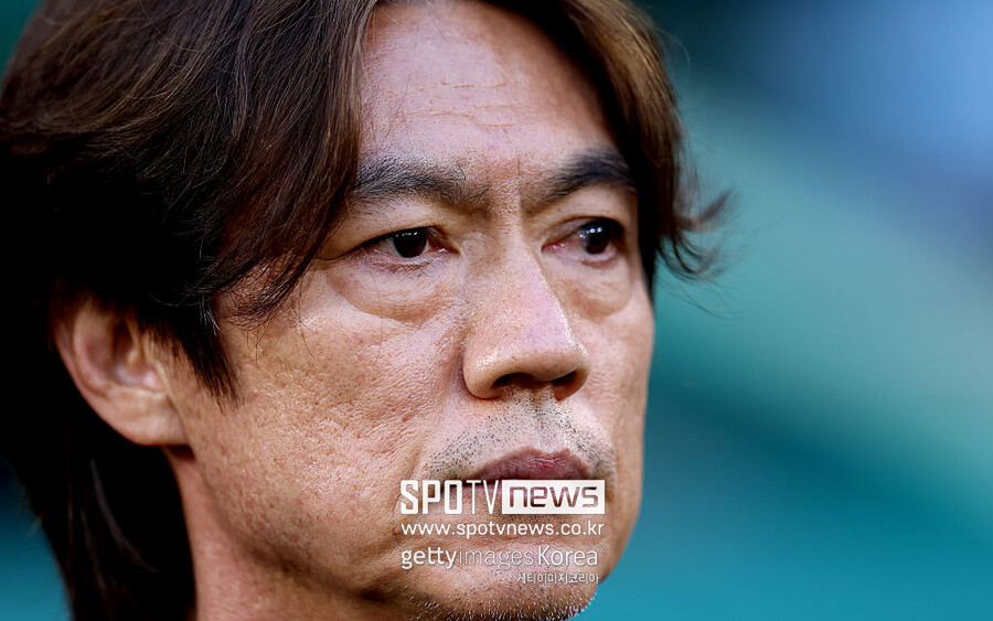 [속보] '우즈벡 역전골 허용' 홍명보호 32강행 끝내 무산되나...쇼무로도프 선제골도 허사→한국 '탈락 초읽기' (후반 진행중)