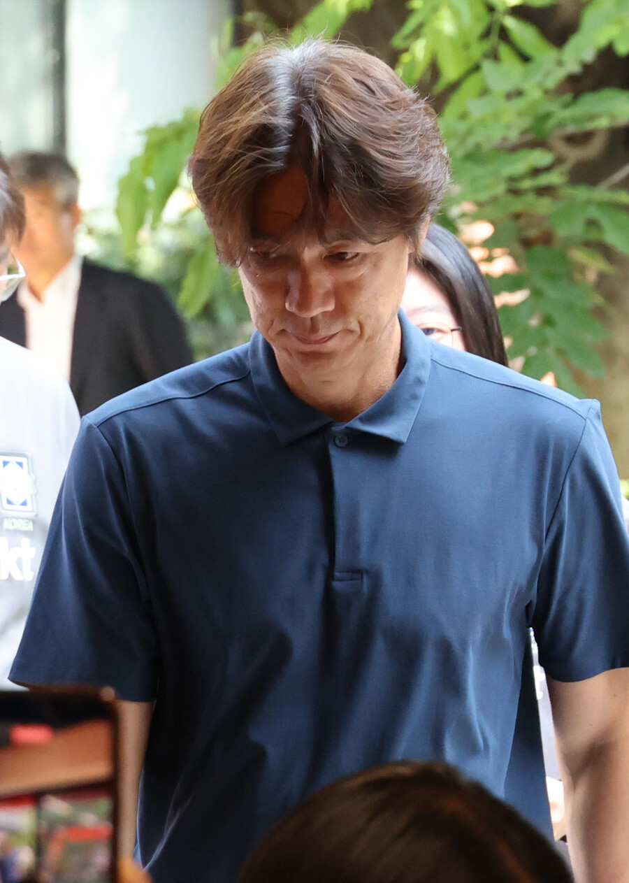 [SPO 현장] ‘대한민국 최악의 월드컵’ 홍명보 감독, 한국 돌아온다…사퇴 후 조용히 귀국 예정 