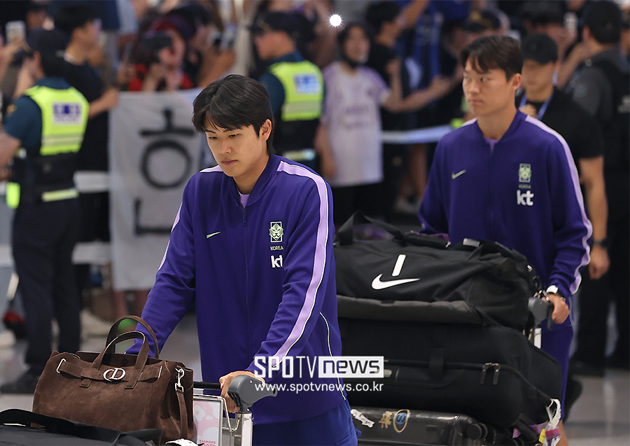 [포토S] 고개 떨군 설영우
