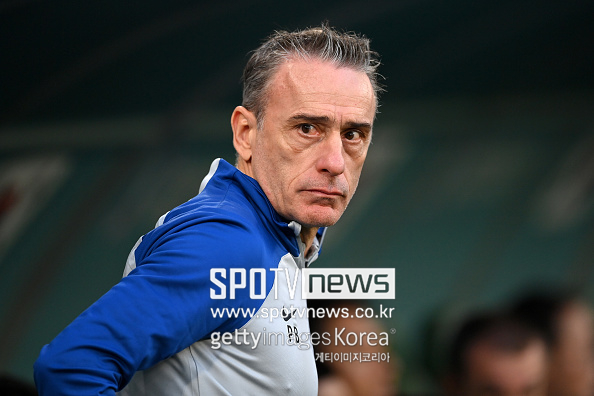 '홍명보 후임' 국대 감독 거론 벤투가 바라본 한국 축구..."책임 인정하고 재건 과정 중요"