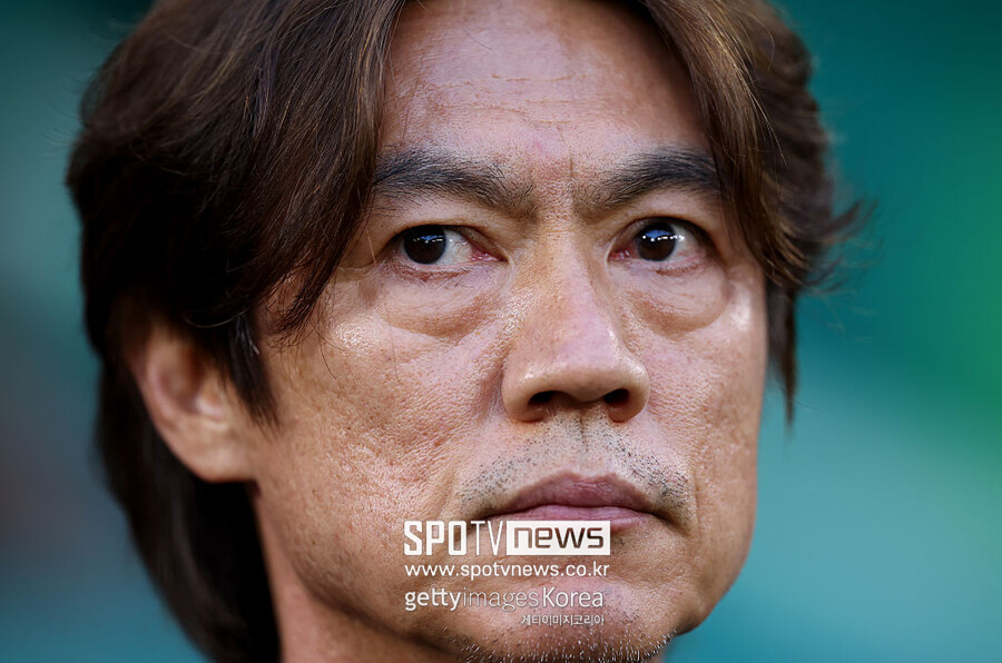 ▲ 파울루 벤투 전 대한민국 축구대표팀 감독이 한국 축구의 2026 국제축구연맹 북중미 월드컵 조기 탈락을 두고 입을 열었다. 결론은 분명했다. 한두 사람의 책임으로 끝낼 문제가 아니라는 것이다.