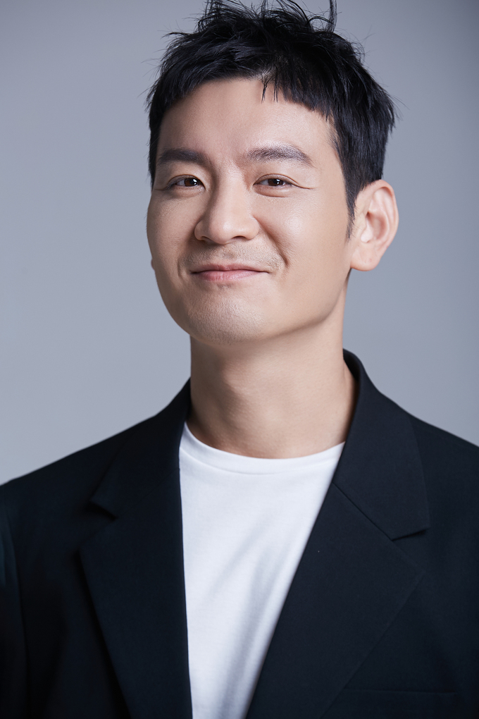 '성대모사 달인' 개그맨 정성호, 19년 만에 잠실서 시구한다…"두산에 승리 기운 전달"