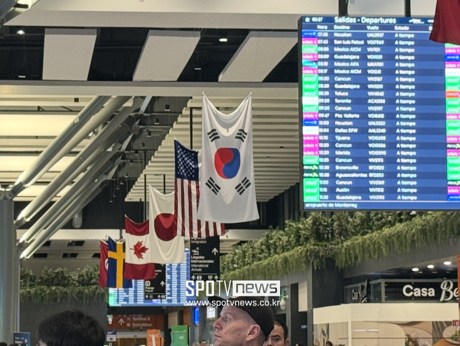 [SPO 현장] 대한민국 최악의 경기→대참사·대형사고 일어났던 ‘그 곳’…태극기는 아직도 펄럭이고 있었다