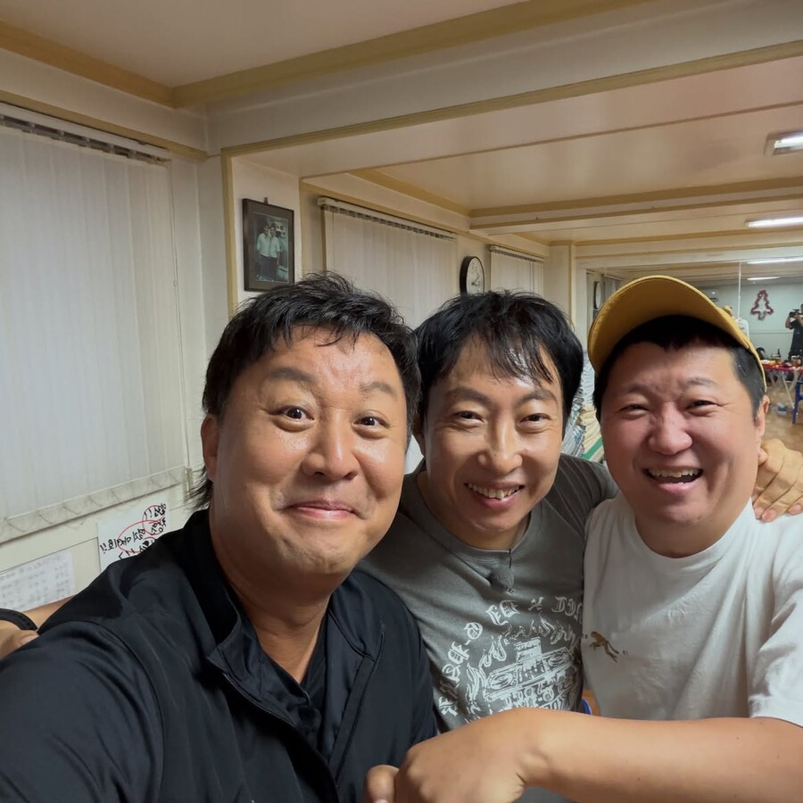 "반갑고 또 반가워" 다시 모인 '하수돈'…셋만 모여도 '무한도전'