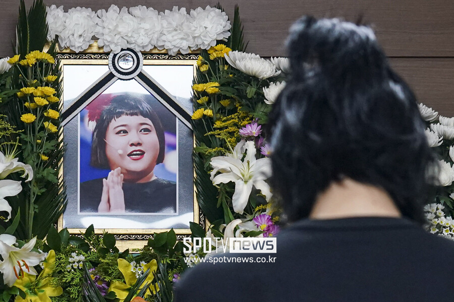 지상파 데뷔 앞두고…30살에 떠난 개그 유망주, 故이지수 3주기