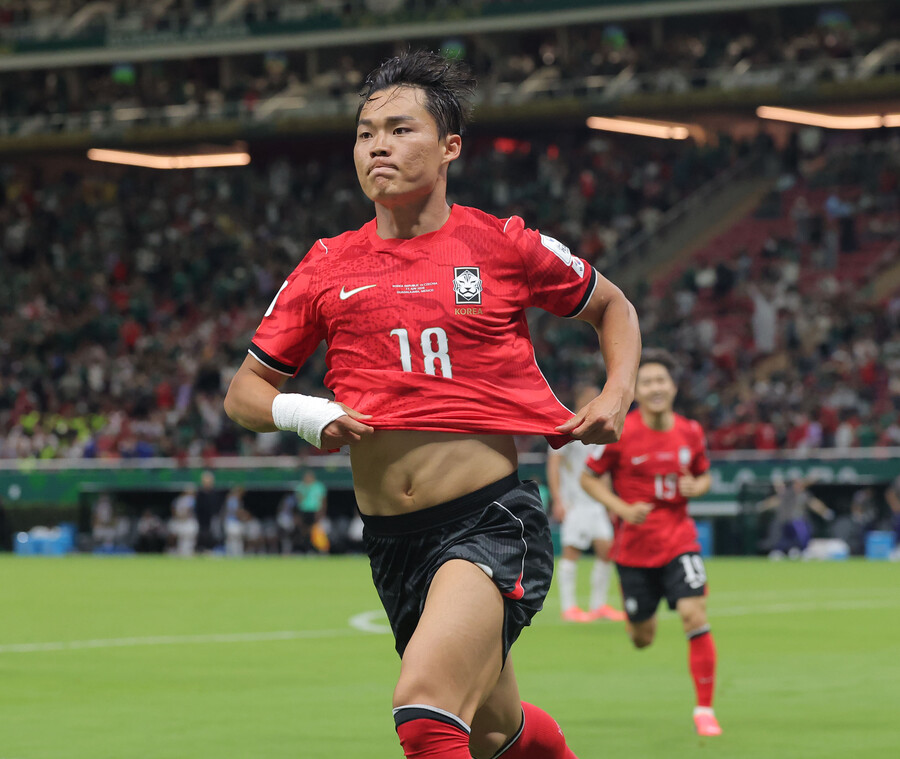 '초대박' 오현규, EPL 우승 멤버와 한솥밥 먹는다…베식타스, 트로사르 영입 350억 합의→연봉 협상만 남았다