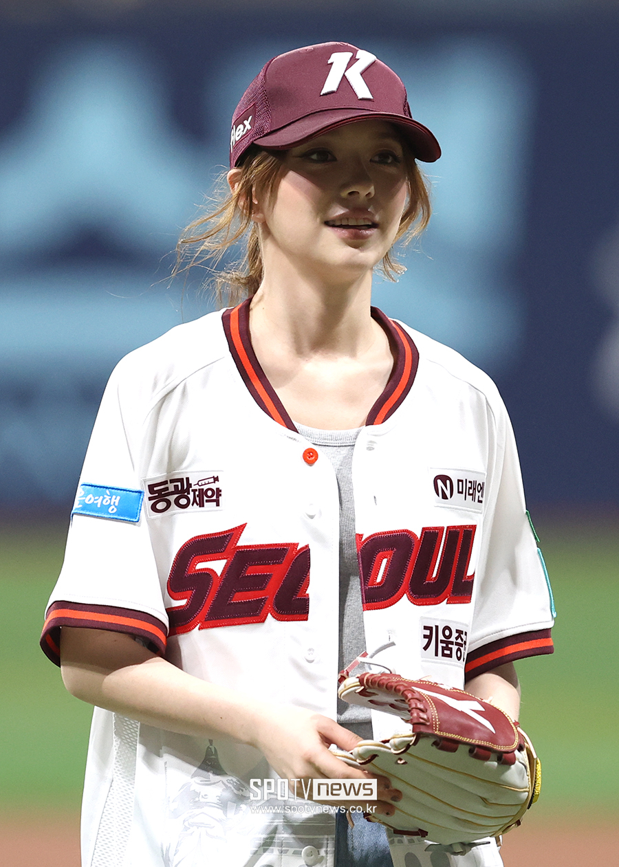 [포토S] 피프티피프티 문샤넬, '야구 유니폼이 찰떡'