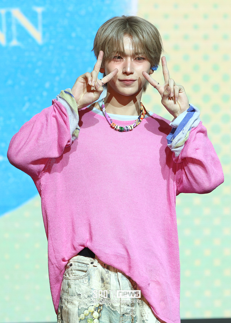 [포토S] 베이온 센, '브이 브이!'