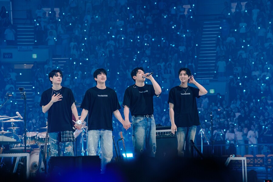 10주년 막내린 데이식스, '따로 또 같이'로 힘 싣는 11주년[초점S]