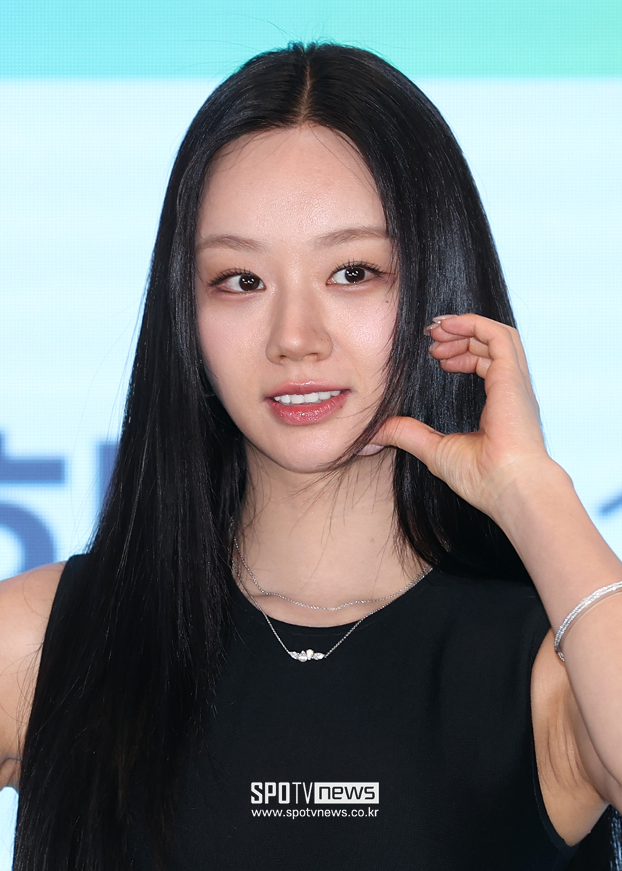 [포토S] 이혜리, '깜찍 볼하트'
