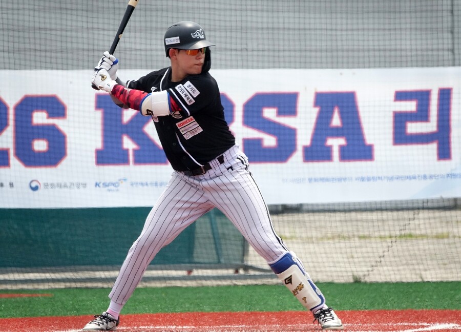 '불꽃야구' 나왔던 출루율 5할 만능 내야수 마침내 KBO 입성…"아직 프로 재입단 실감 안난다"
