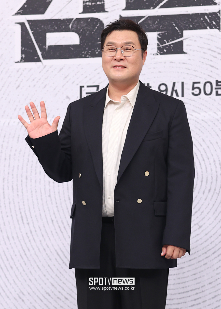 '김부장' 윤경호, 13시간 묵언수행 중 팬사인회도 연다 "절대 말 못 해"