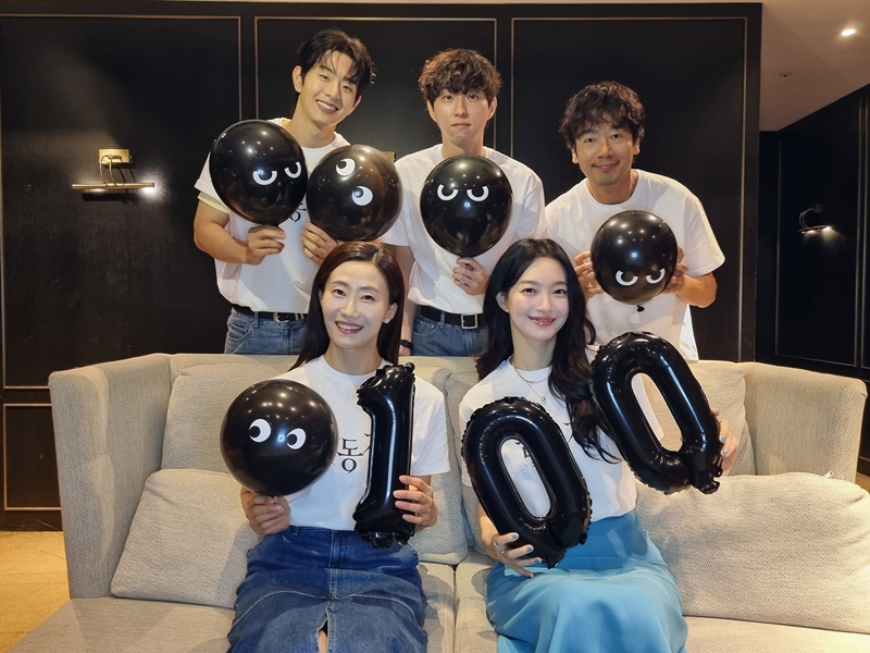 신민아표 여름 스릴러 통했다…'눈동자' 100만 돌파[공식]