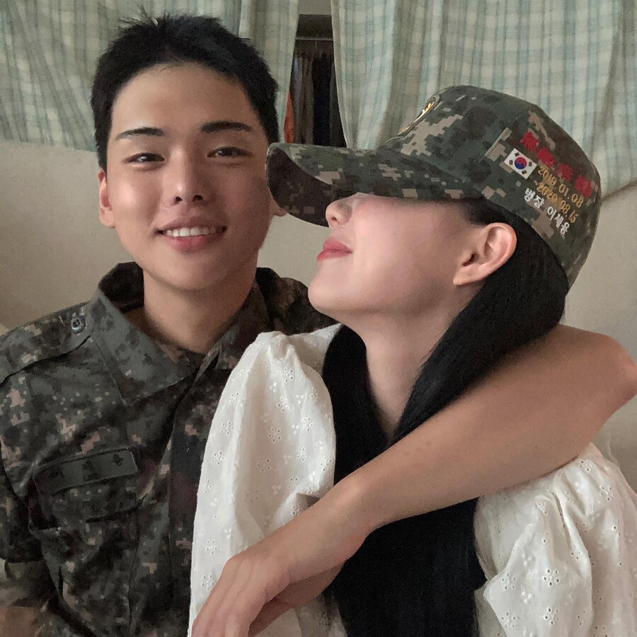 ▲ 홍영기와 남편 이세용(왼쪽). 출처ㅣ이세용 인스타그램