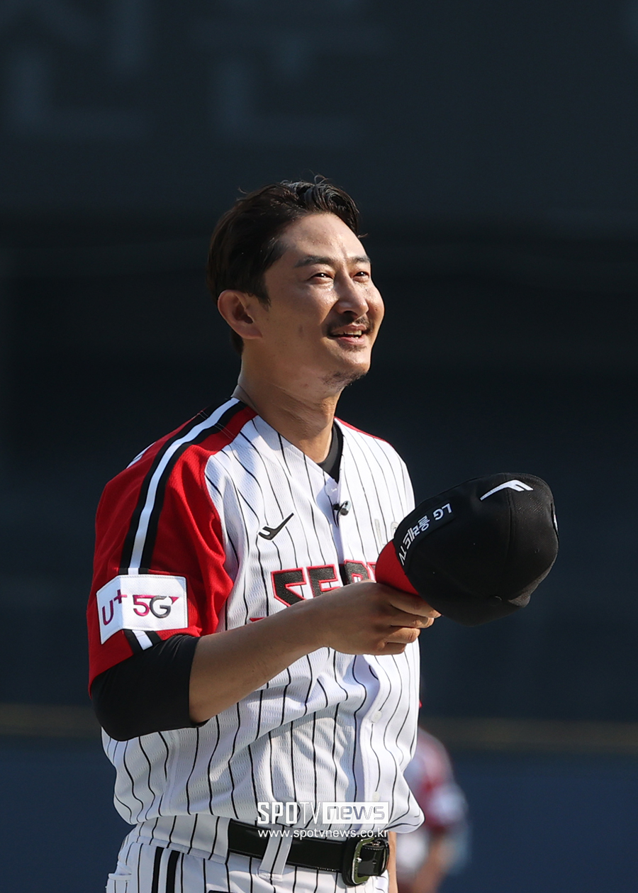 '잠실 레전드' 박용택·김재호, 퓨처스 올스타전 시구 맡는다…시포는 박해민·정수빈