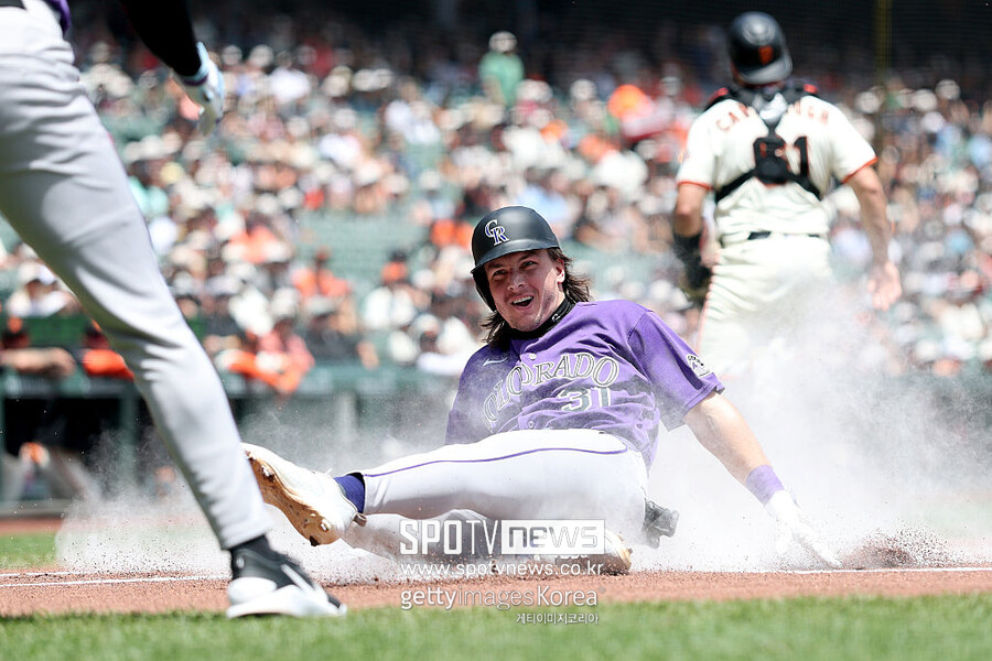 이정후 실책 지워지긴 했는데…MLB 97년 만의 명장면에 '박제'