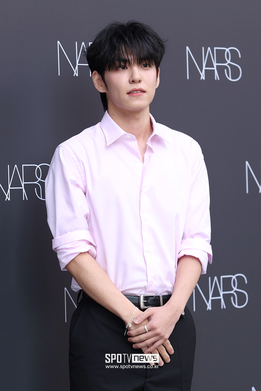 [포토S] 데이식스 원필, '분위기 미남'