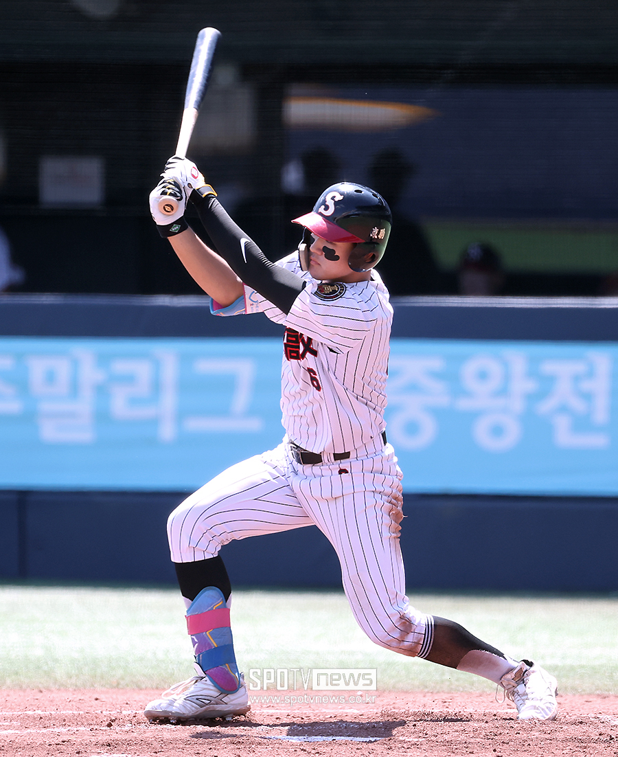 오지환 트레이드마크가 고교야구에서 나왔다, 그것도 2학년 유격수가