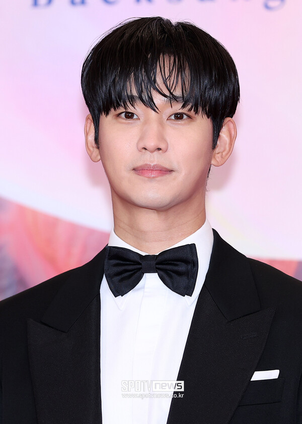 김수현, 광고주 소송도 반전…'25억→4억' 청구 금액 대폭 낮췄다