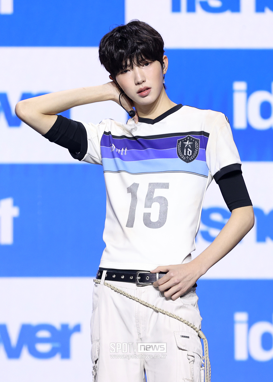 [포토S] 아이덴티티 최경빈, '모델 같네'